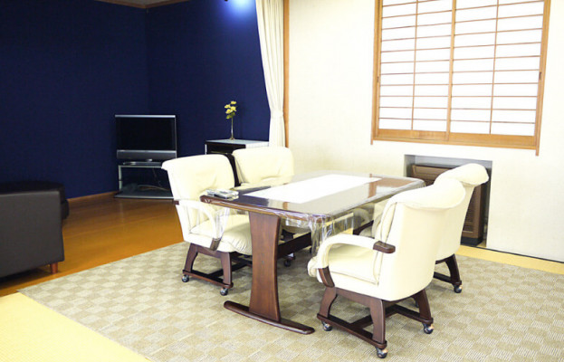 家族葬ホール リアマーレやちまた