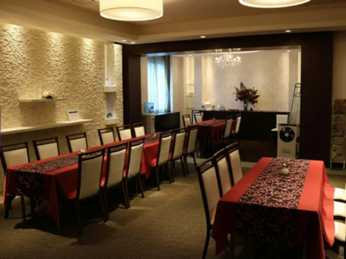 オーロラ・ホール中央