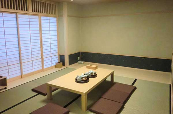 広島市公営斎場 西風館（葬儀式場・火葬場併設）