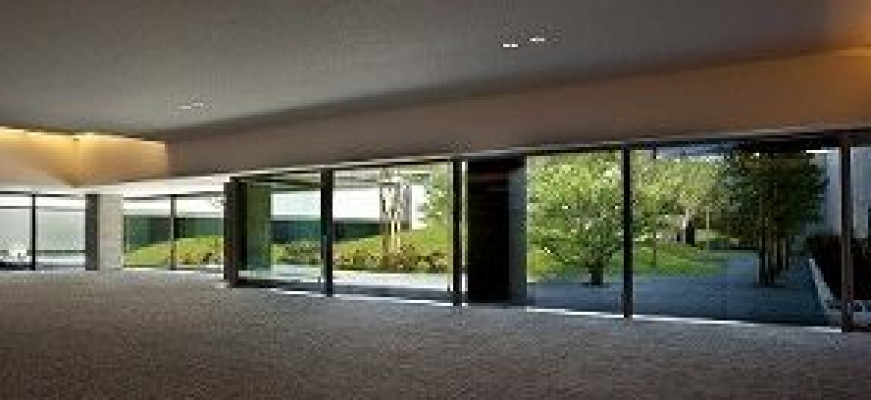 広島市公営斎場 西風館（葬儀式場・火葬場併設）