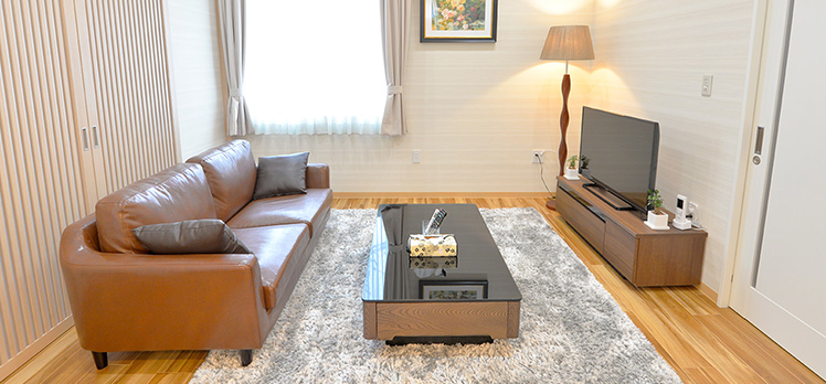 小さな森の家 野田清水