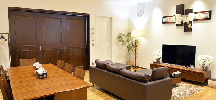 小さな森の家 野田山崎